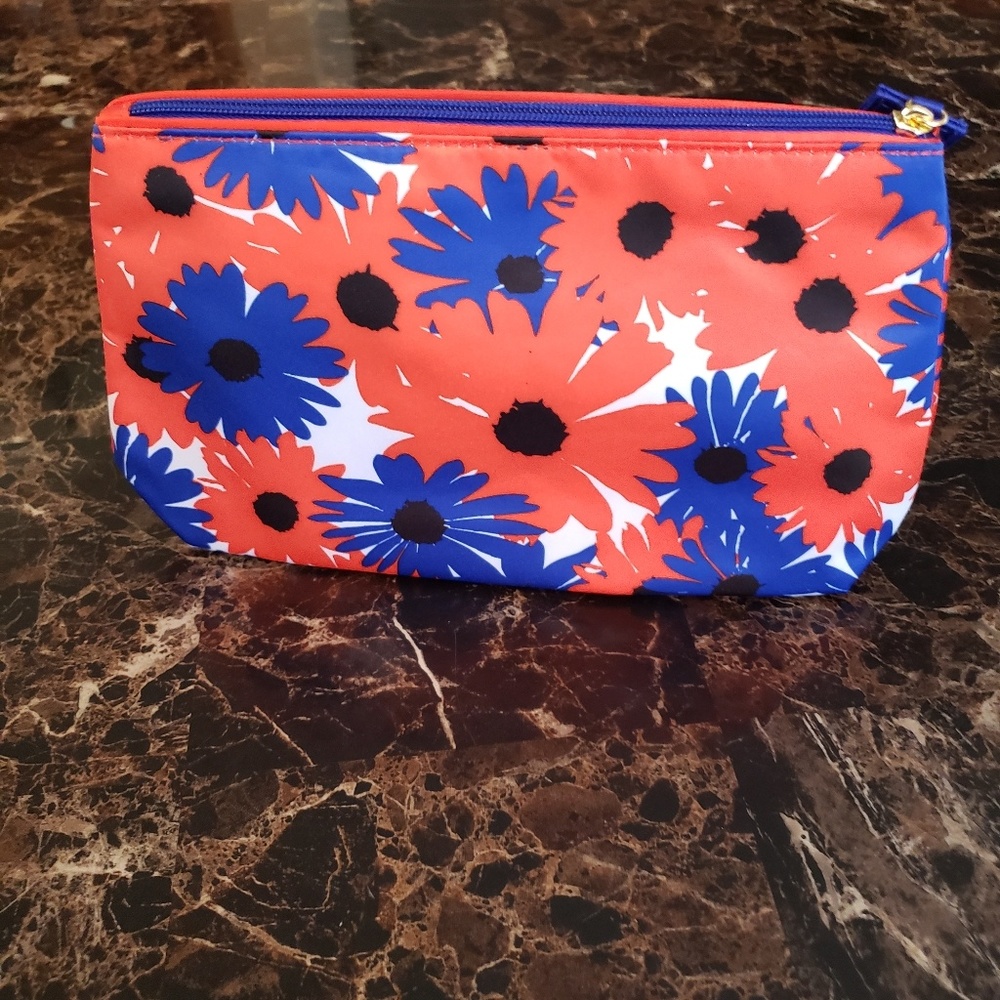 Estee Lauder Makeup bag